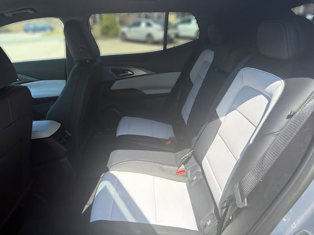 New 2026 Chevrolet Equinox EV LT AWD/4WD image 10