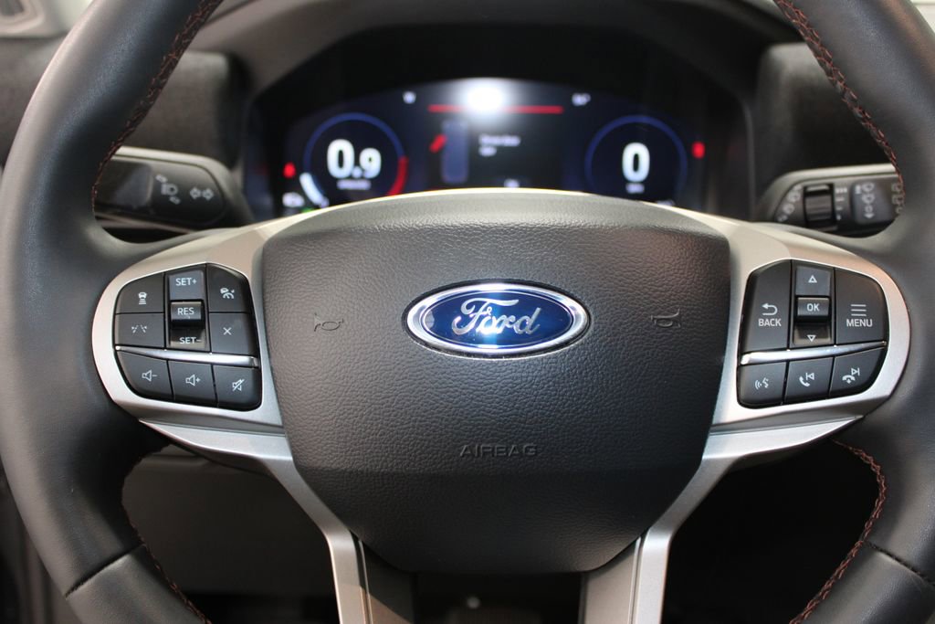 Used 2025 Ford Explorer Active w/ Active Comfort Package AWD/4WD image 14