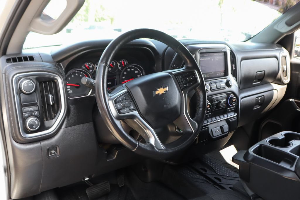 Used 2021 Chevrolet Silverado 1500 LT w/ LPO, Liner Protection Package RWD image 18