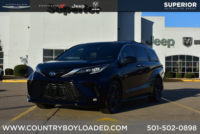 Used 2023 Toyota Sienna XSE