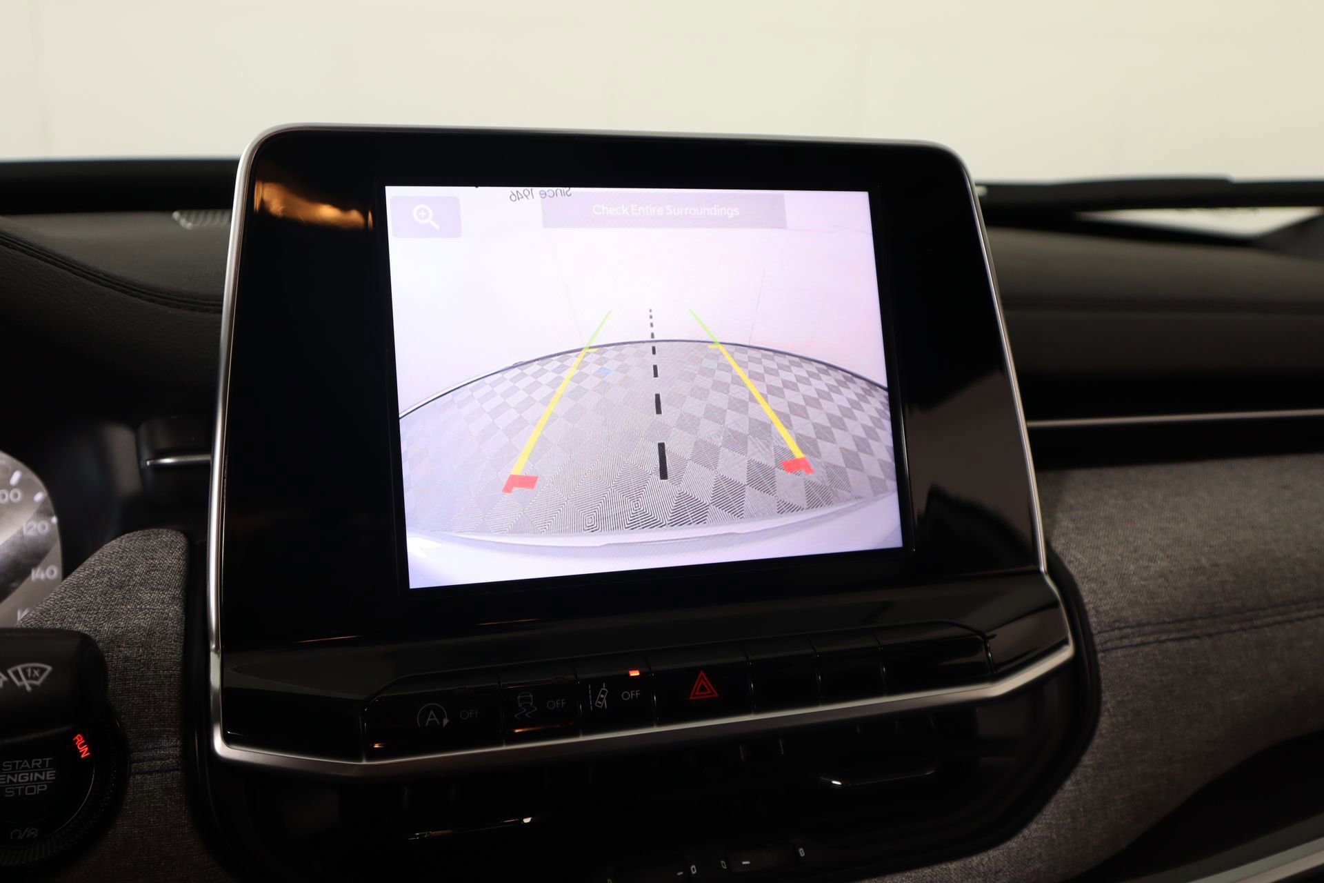 Used 2025 Jeep Compass Latitude image 5