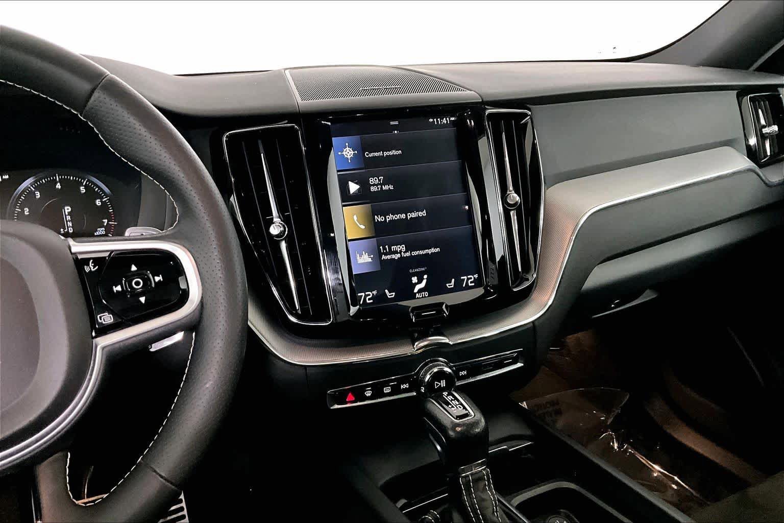 Used 2019 Volvo XC60 T6 R-Design AWD/4WD image 7
