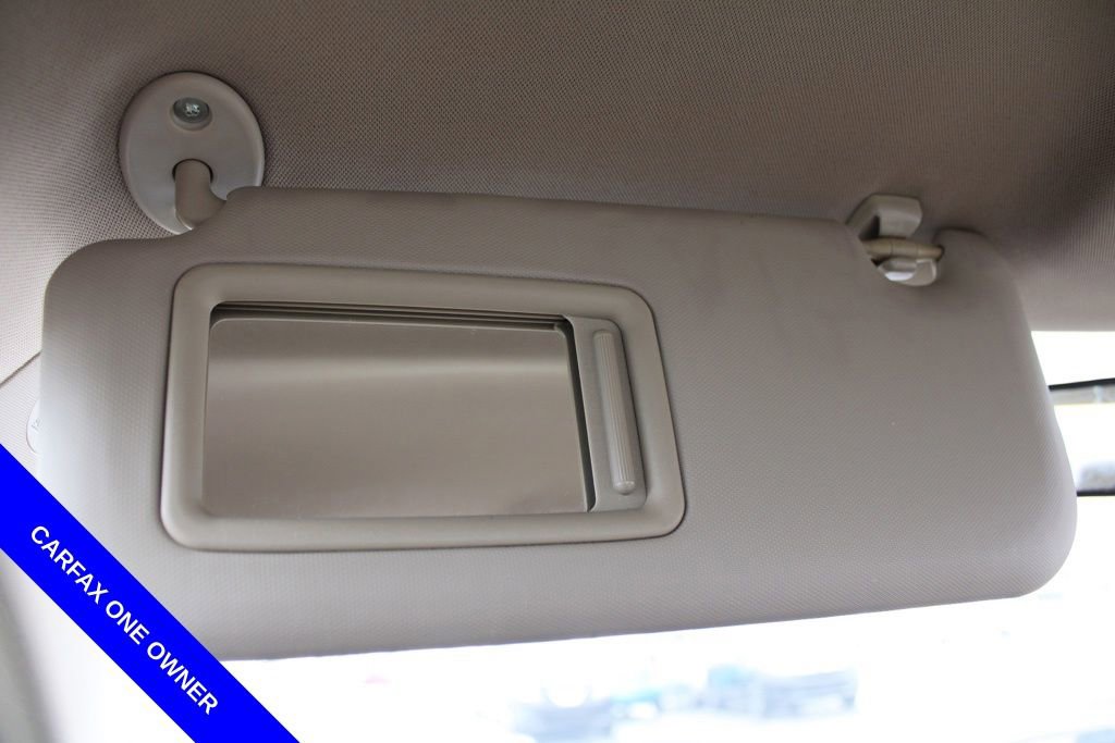 Used 2014 Toyota Corolla LE image 38