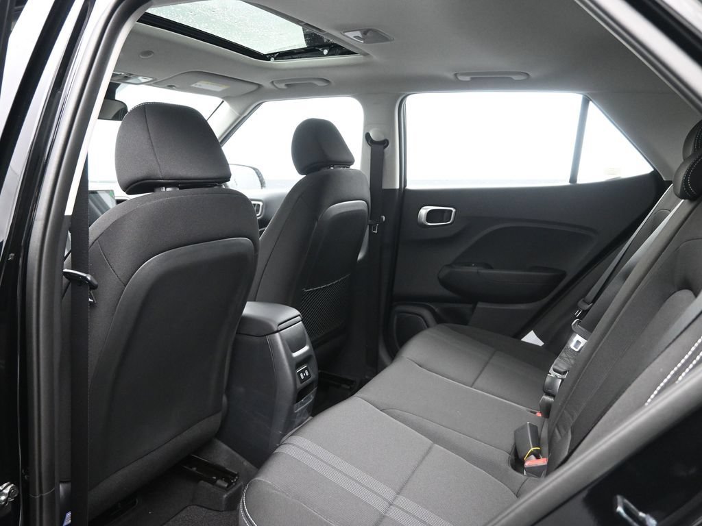New 2026 Hyundai Venue SEL FWD image 28