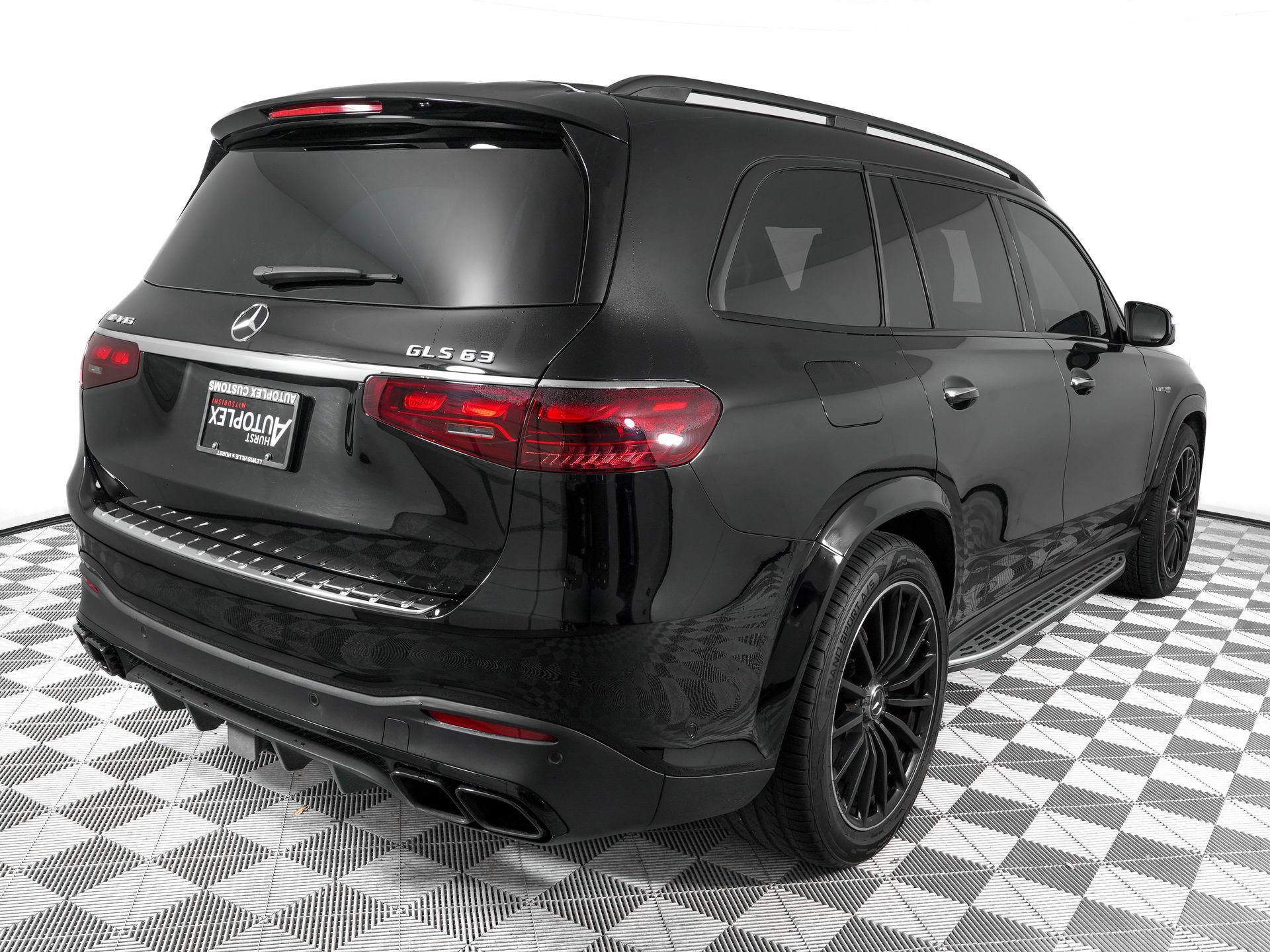 Used 2024 Mercedes-Benz GLS 63 AMG 4MATIC image 4