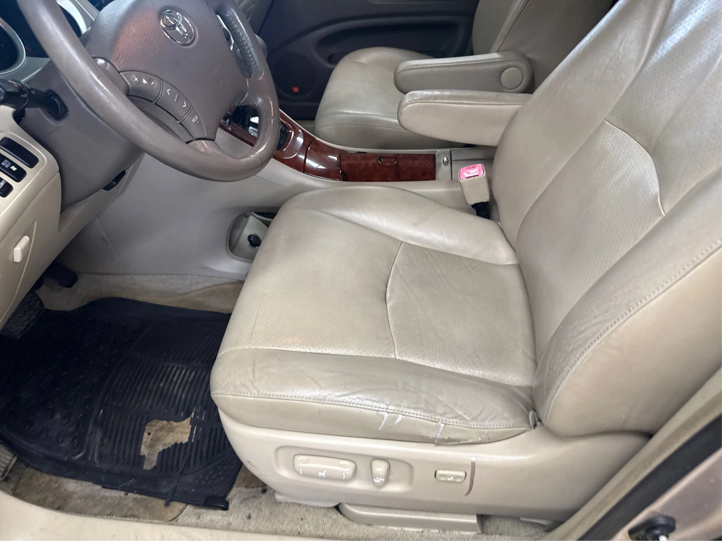 Used 2007 Toyota Highlander Limited w/ Extra Value Pkg #7 FWD image 10