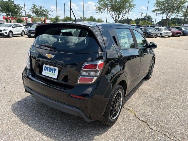 Used 2020 Chevrolet Sonic LT FWD image 5