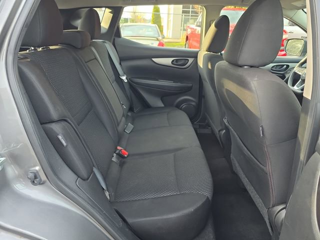 Used 2021 Nissan Rogue Sport S image 11