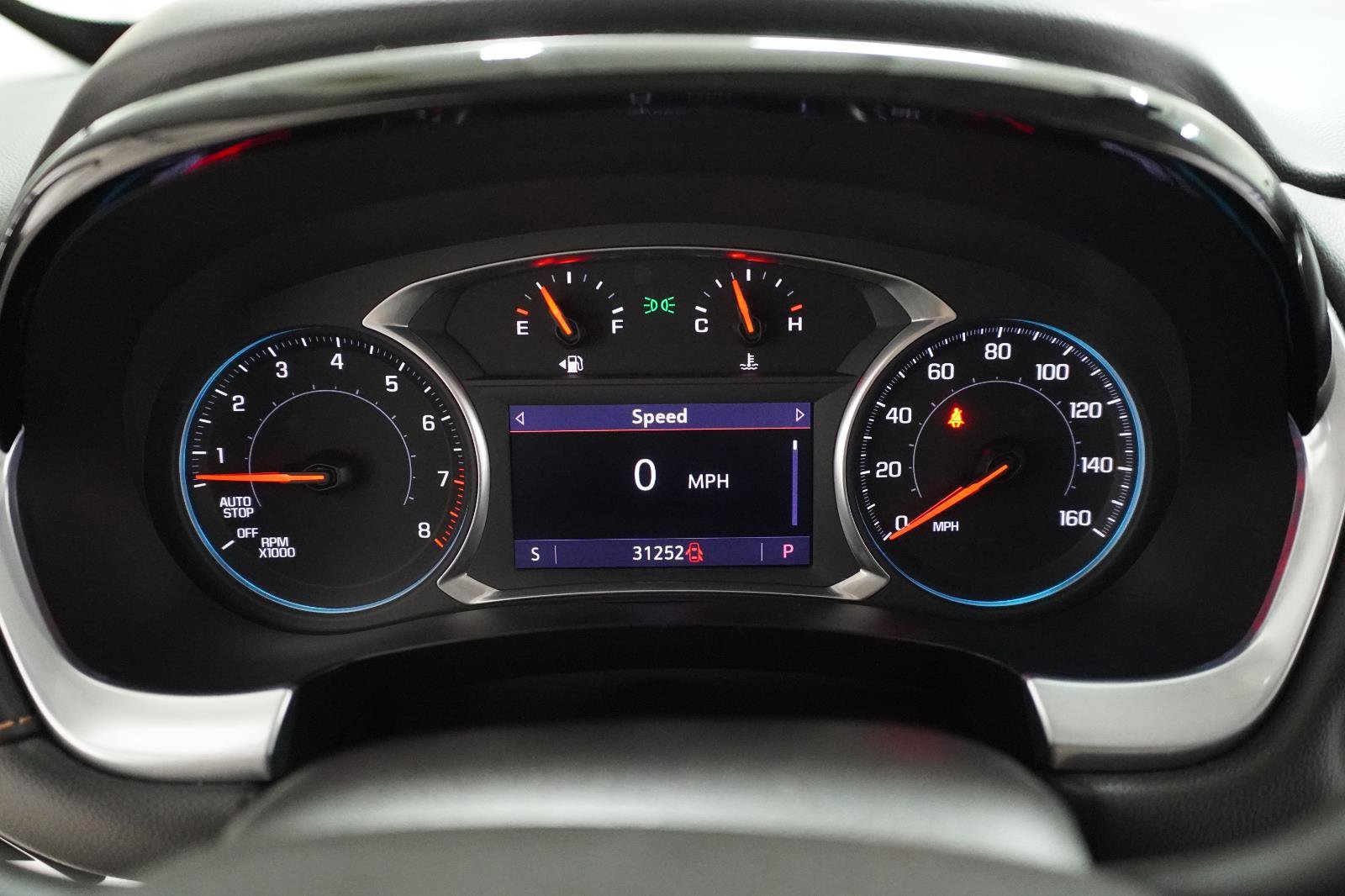 Used 2021 Chevrolet Traverse LT FWD image 27