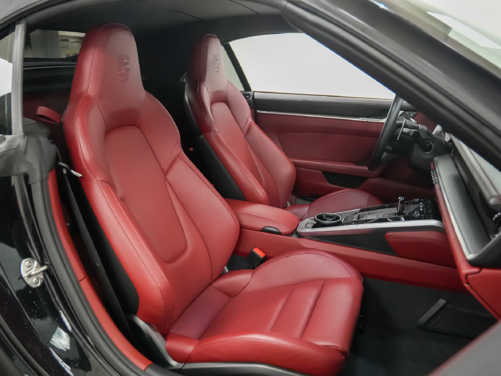 Certified 2023 Porsche 911 Turbo AWD/4WD image 17