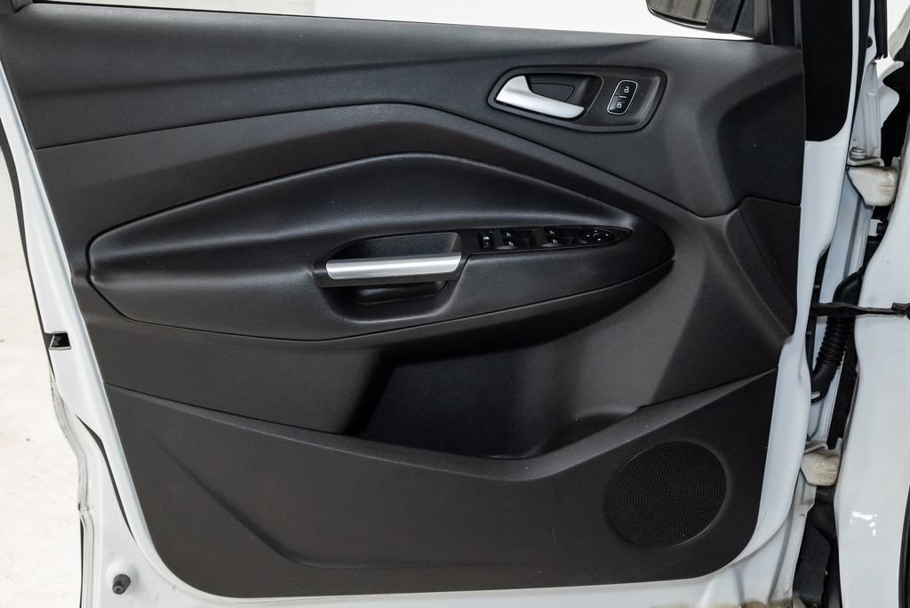 Used 2017 Ford Escape SE FWD image 9