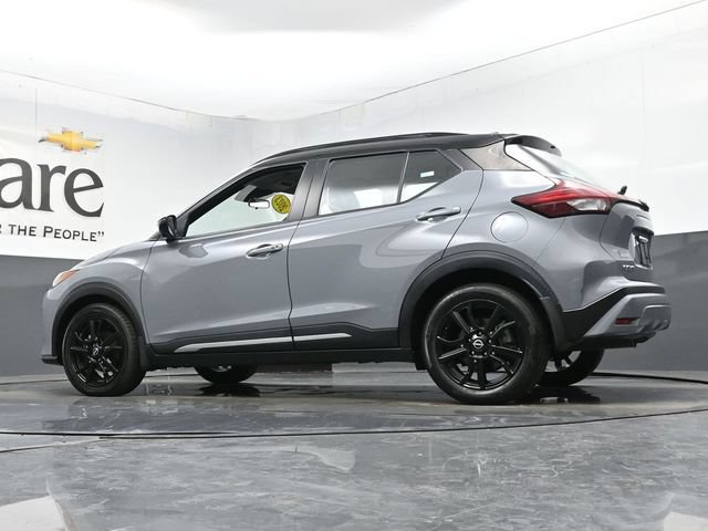 Used 2023 Nissan Kicks SR w/ SR Premium Package FWD image 55