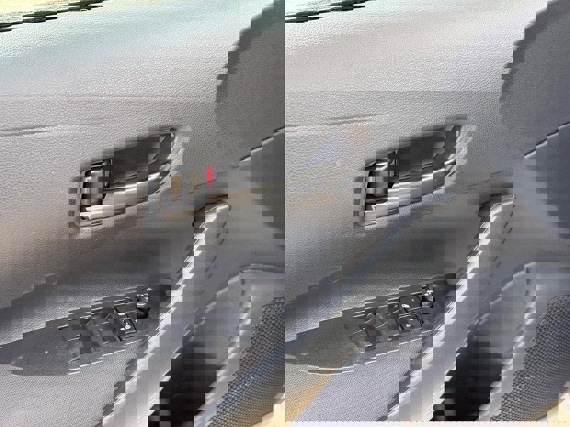 New 2026 Toyota Corolla LE image 18