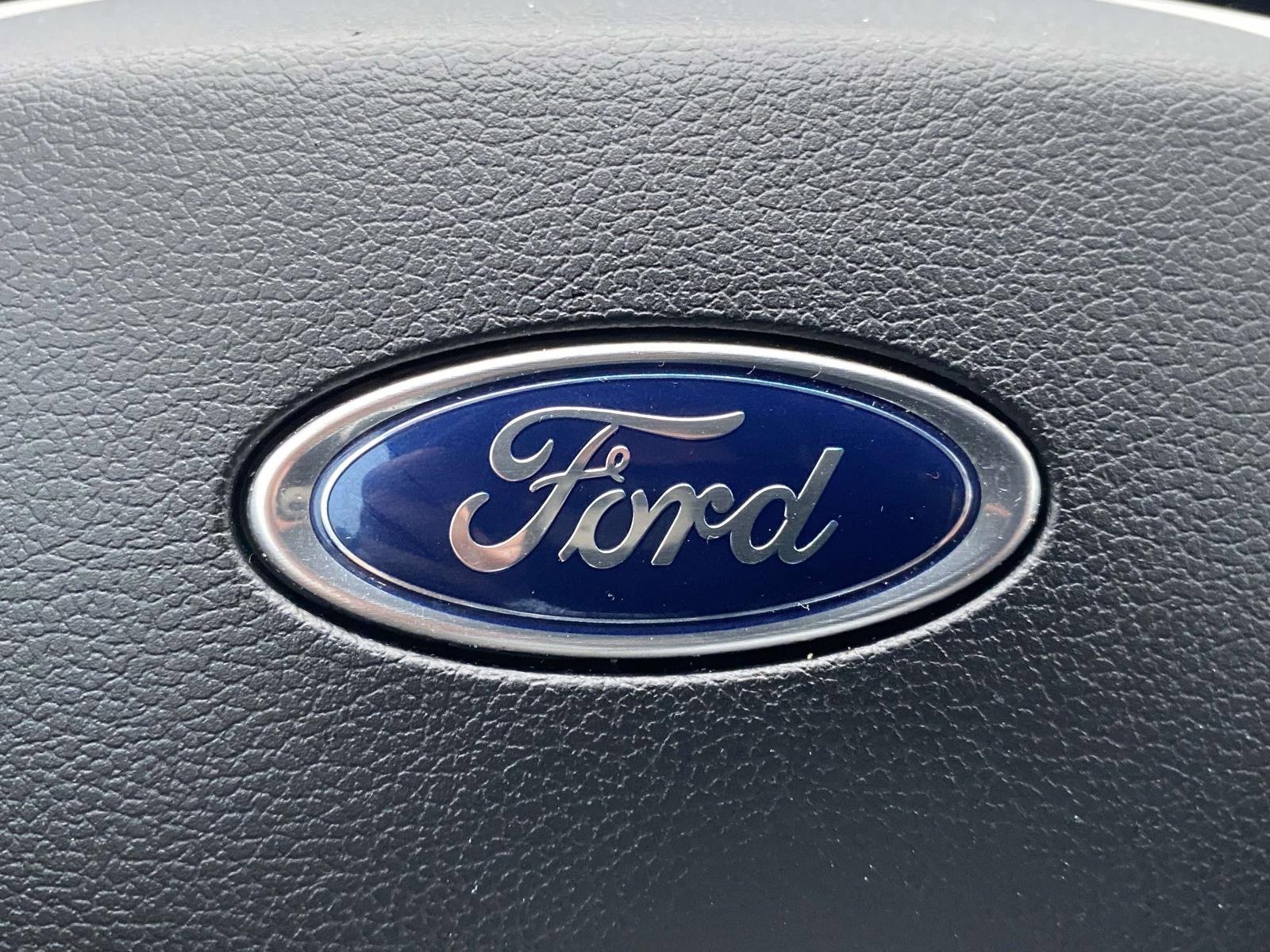 Used 2021 Ford Explorer XLT w/ Equipment Group 202A image 28