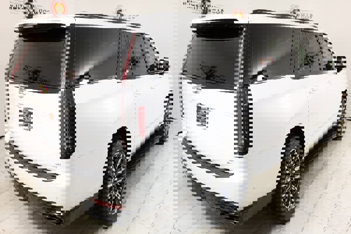 Used 2022 Cadillac Escalade ESV Sport Platinum w/ Heavy-Duty Trailer Package image 3