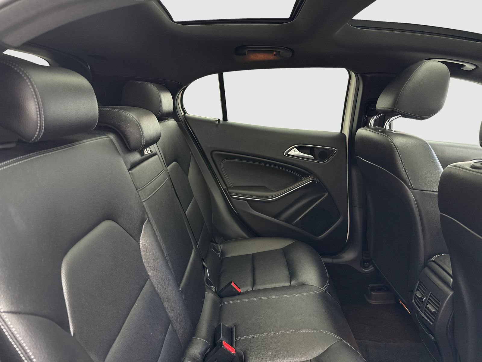 Used 2017 Mercedes-Benz GLA 250 image 44