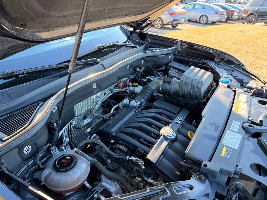 Used 2022 Volkswagen Atlas Cross Sport SE image 35