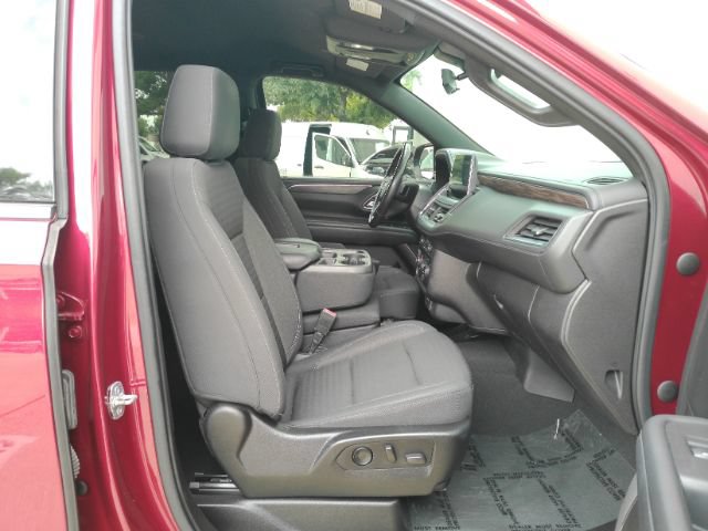 Used 2021 Chevrolet Suburban LS RWD image 20
