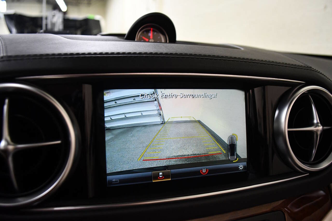 Used 2019 Mercedes-Benz SL 550 image 16