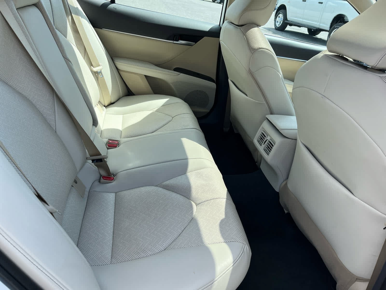 Used 2024 Toyota Camry XLE w/ Navigation Package FWD image 32