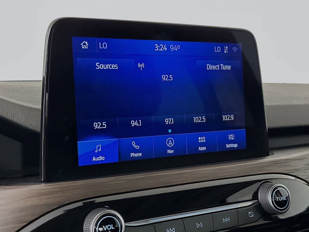 Certified 2020 Ford Escape Titanium AWD/4WD image 17