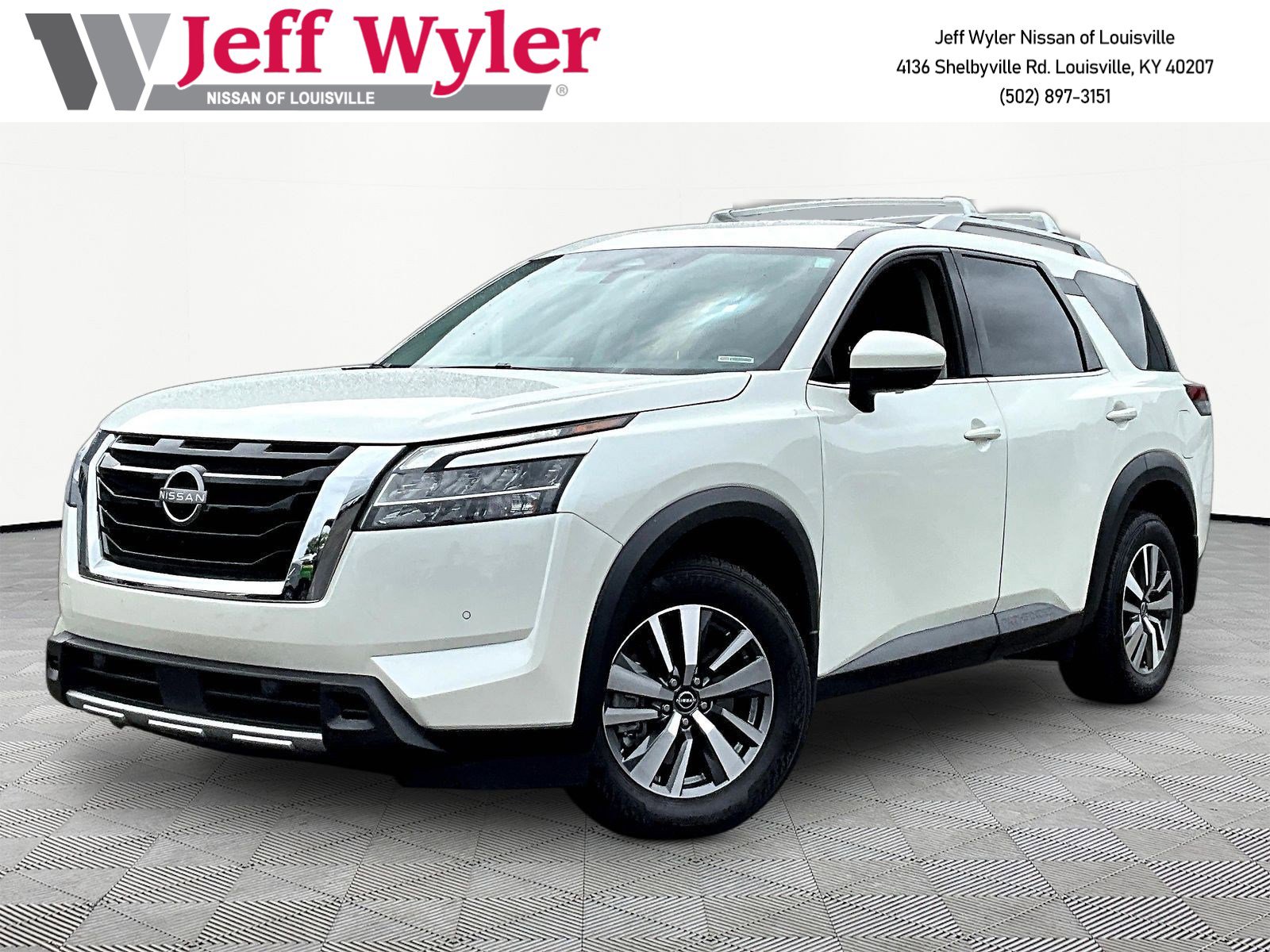 Used 2024 Nissan Pathfinder SL AWD/4WD image 1
