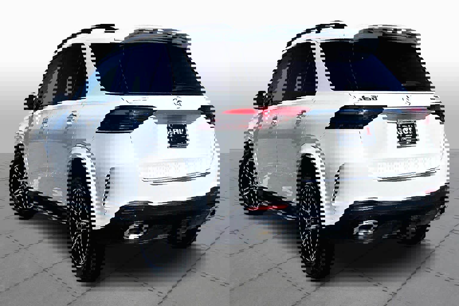 Used 2024 Mercedes-Benz GLE 350 4MATIC image 11