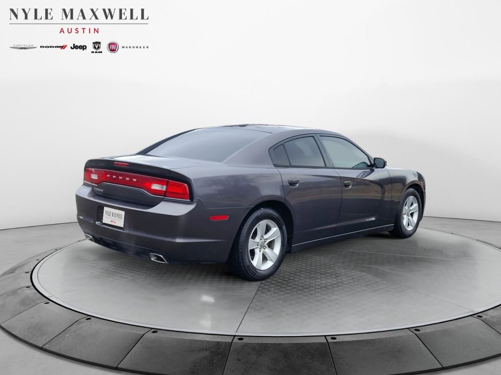Used 2013 Dodge Charger SE w/ Connectivity Group image 14
