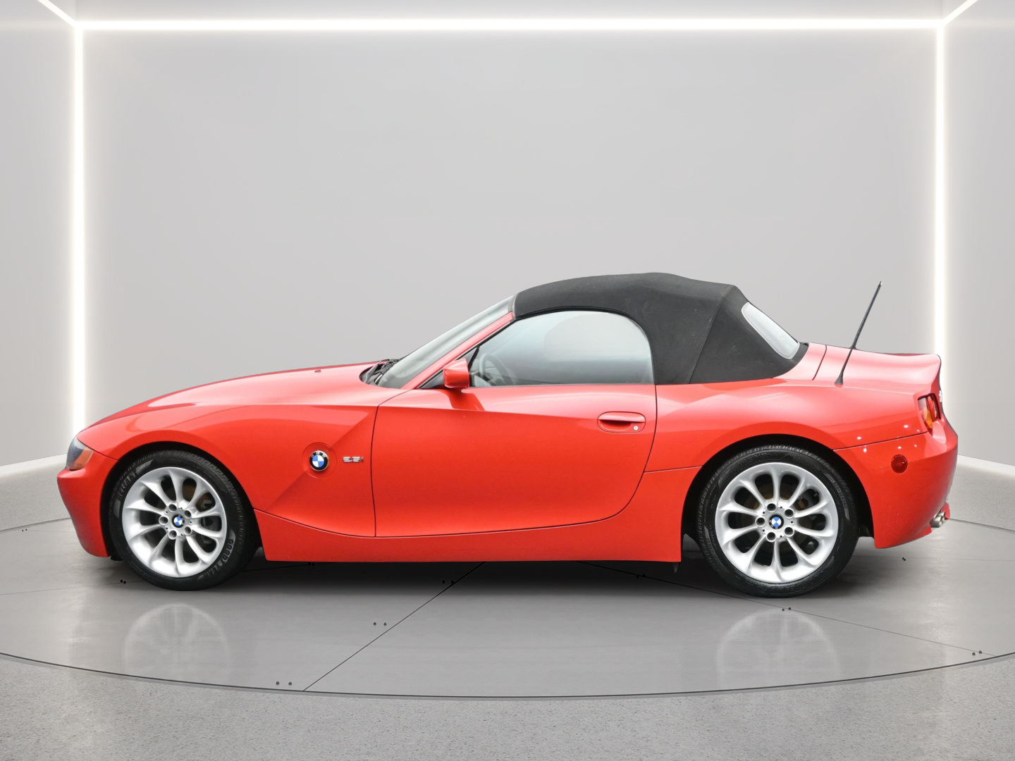 Used 2004 BMW Z4 2.5i RWD image 8