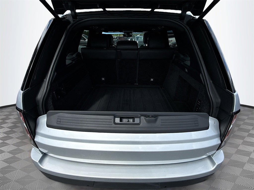 Used 2019 Land Rover Range Rover Supercharged image 30
