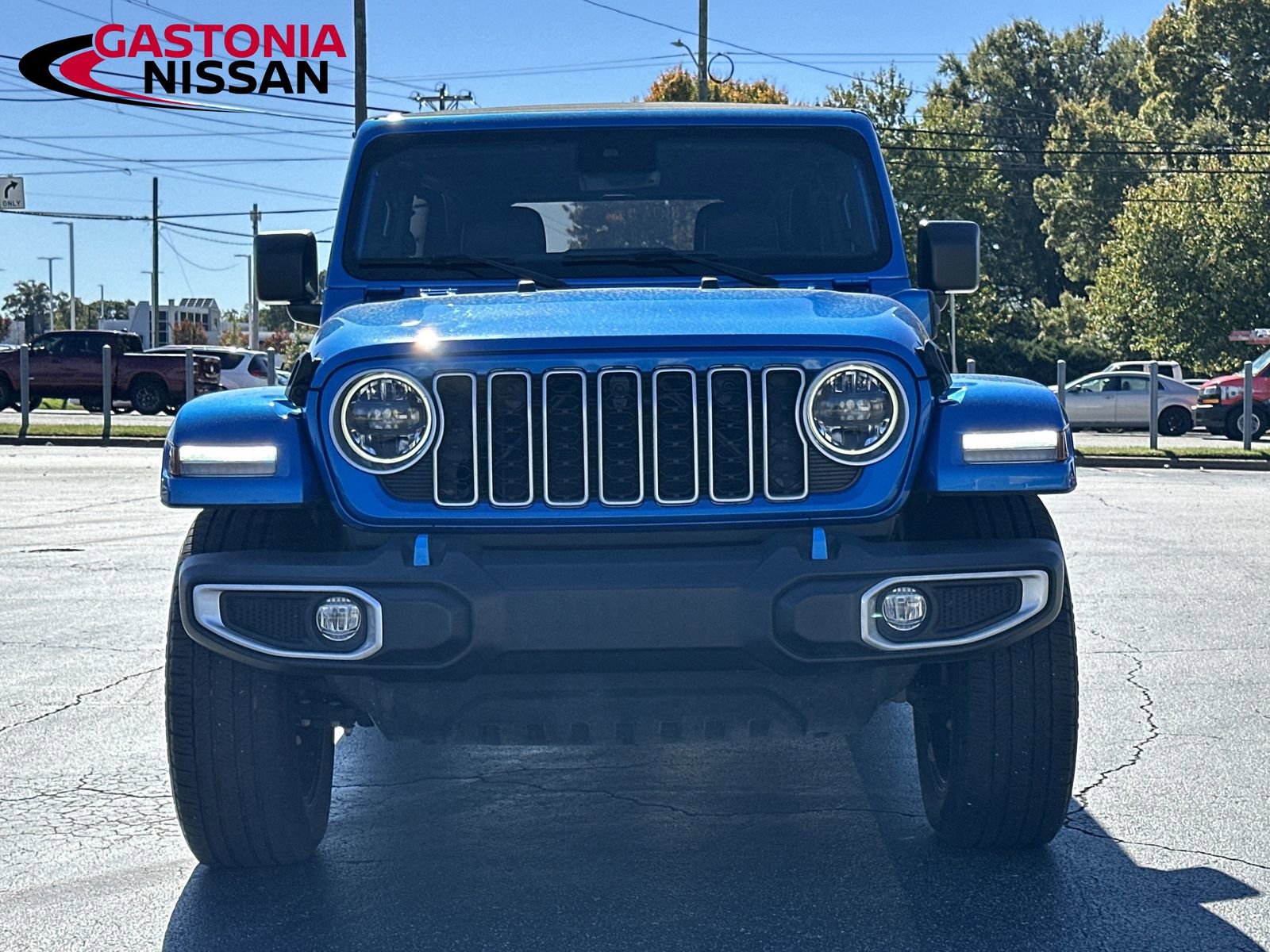 Used 2024 Jeep Wrangler Unlimited Sahara w/ Technology Group image 37