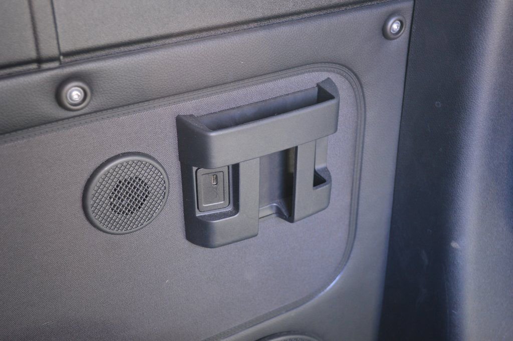 Used 2025 Mercedes-Benz Sprinter 2500 image 41