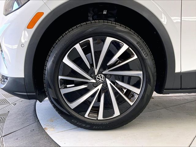 Certified 2024 Volkswagen ID.4 Pro image 9