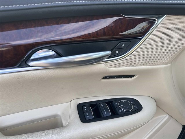 Used 2018 Cadillac XT5 Luxury image 26