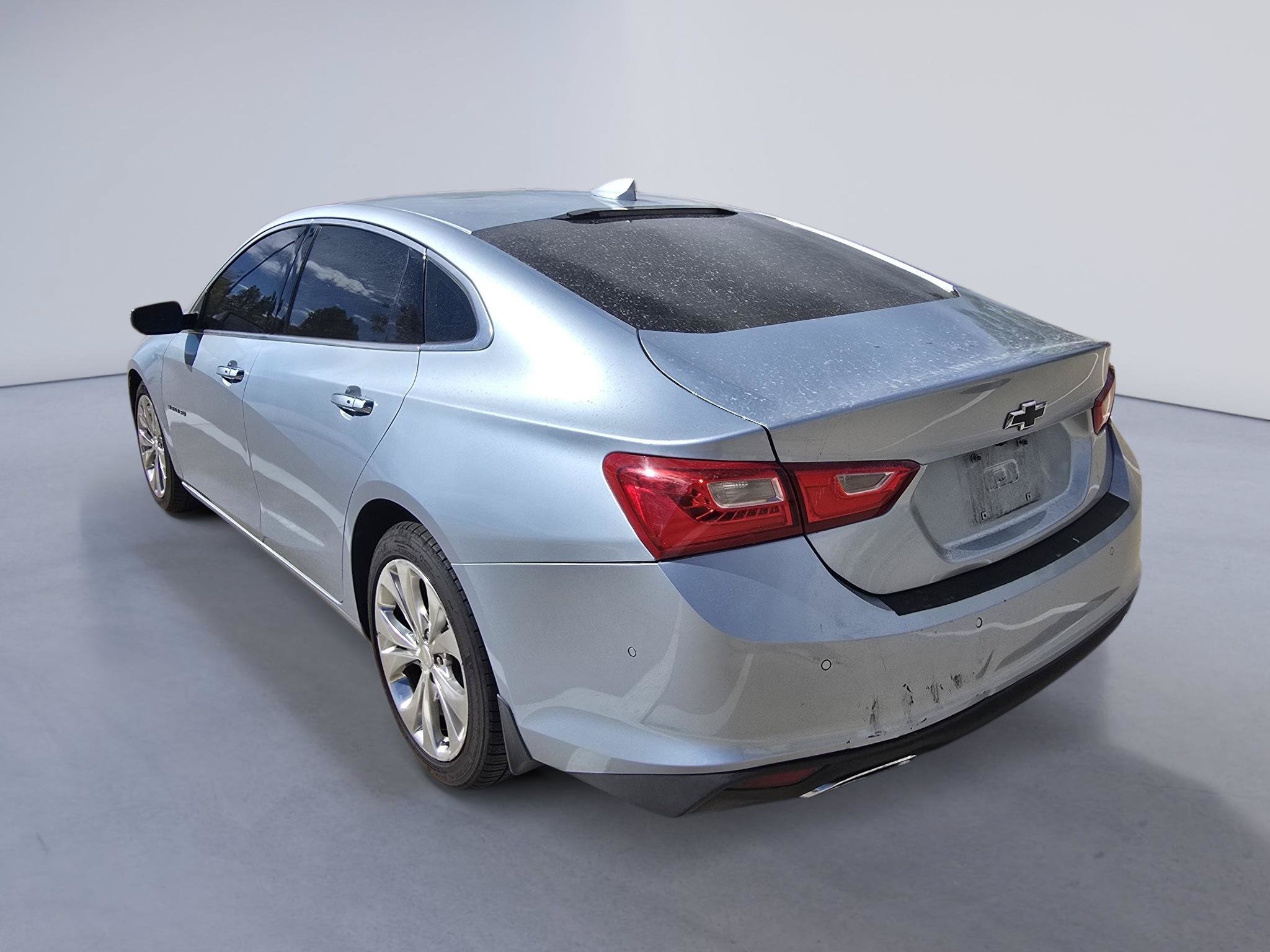 Used 2017 Chevrolet Malibu Premier w/ Driver Confidence Package FWD image 3