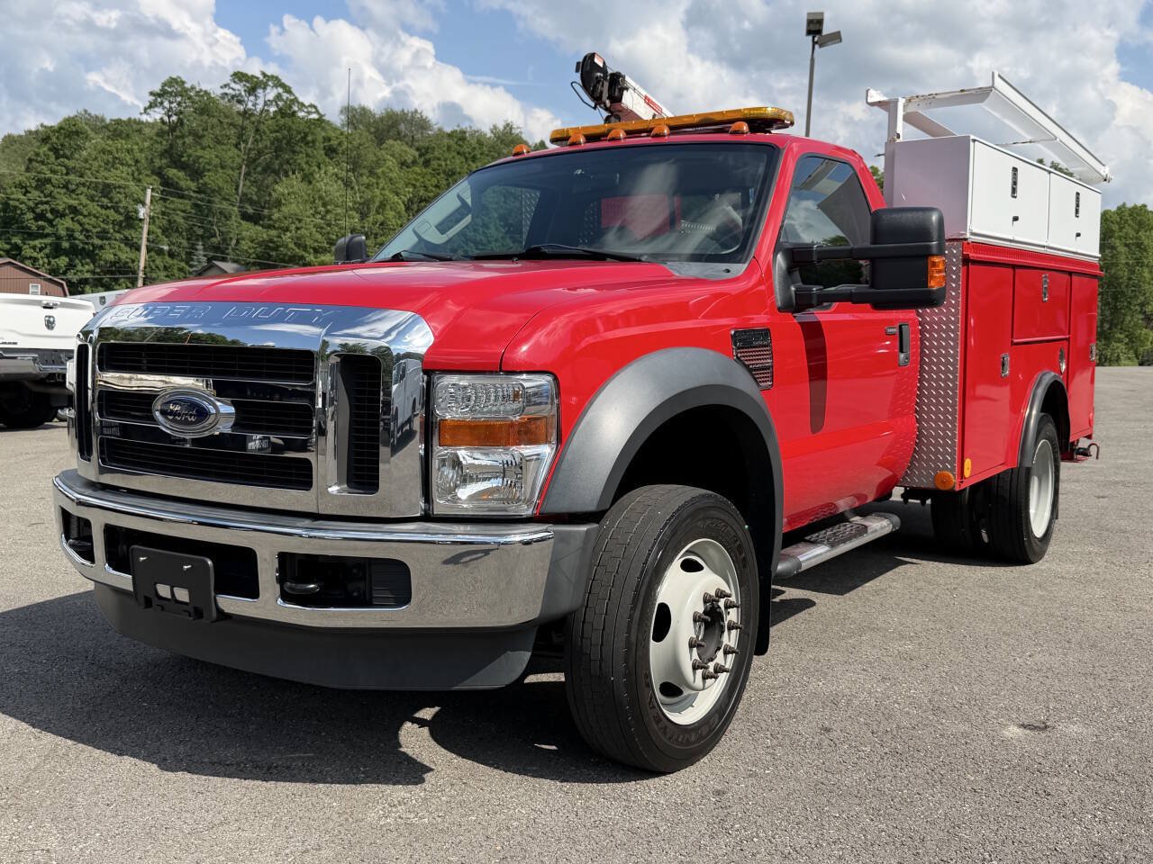 Used 2009 Ford F550 4x4 Regular Cab Super Duty image 21