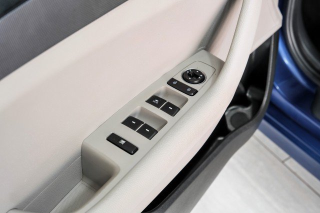 Used 2018 Hyundai Sonata SE FWD image 39