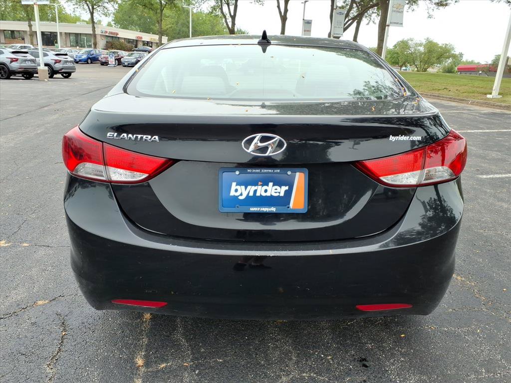Used 2013 Hyundai Elantra GLS w/ Preferred Pkg FWD image 6