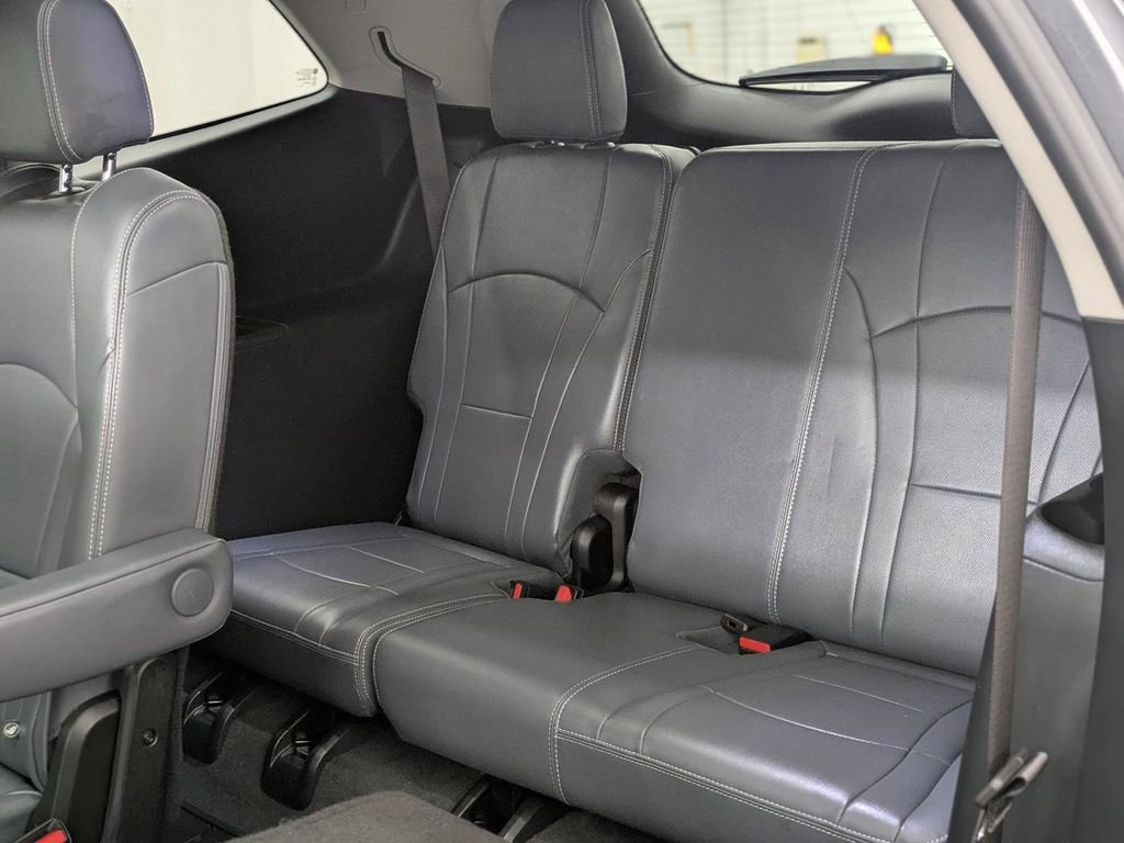 Used 2021 Buick Enclave Premium w/ Sun and Sites Package image 15