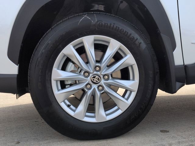 New 2026 Toyota Corolla Cross LE image 9