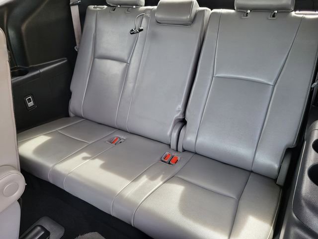 Used 2022 Toyota Highlander Limited image 23