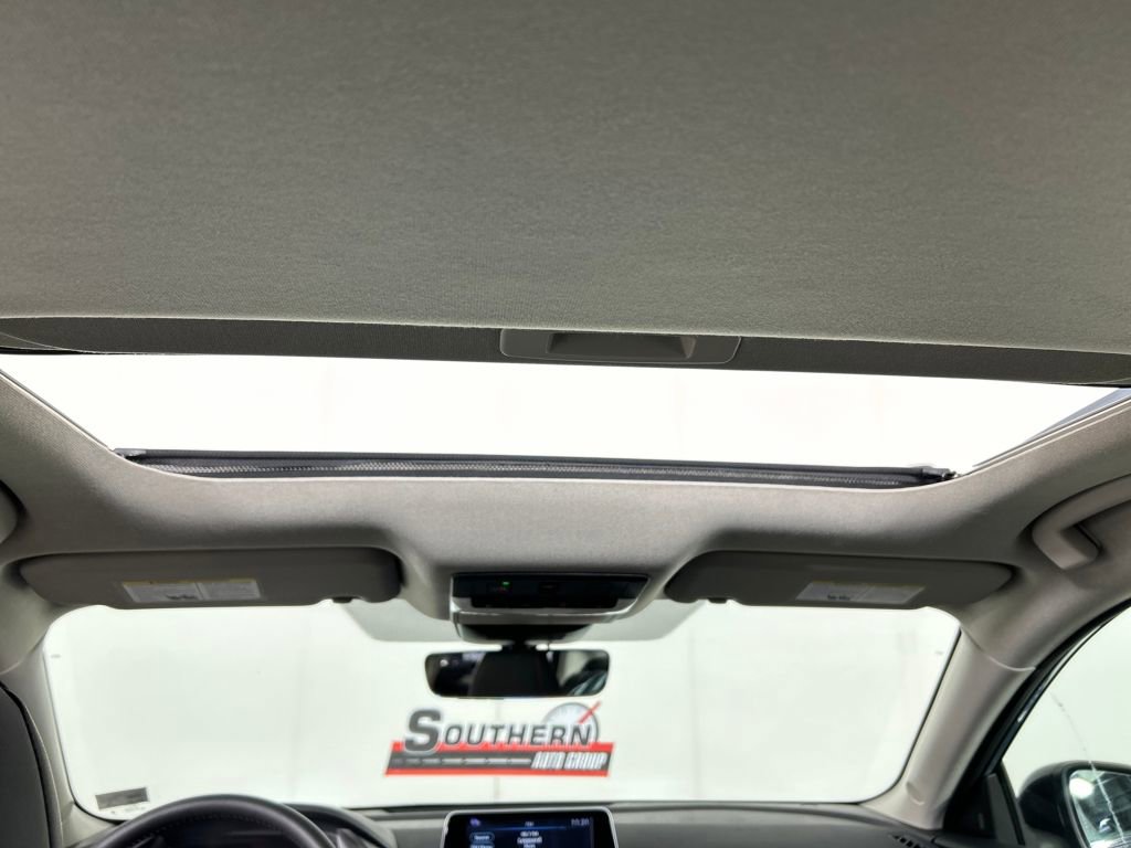 Certified 2024 Nissan Sentra SR w/ SR Premium Package image 31