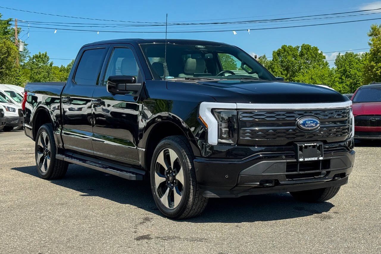 Used 2022 Ford F150 Lightning Platinum AWD/4WD image 1