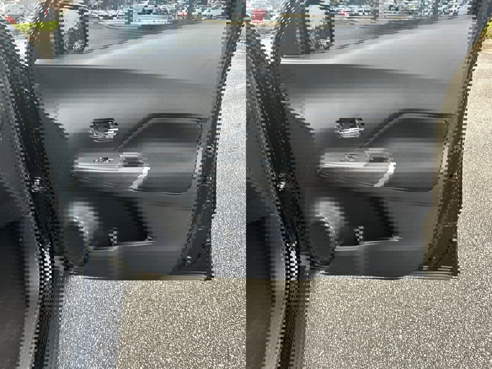 Used 2024 Nissan Kicks SV image 14