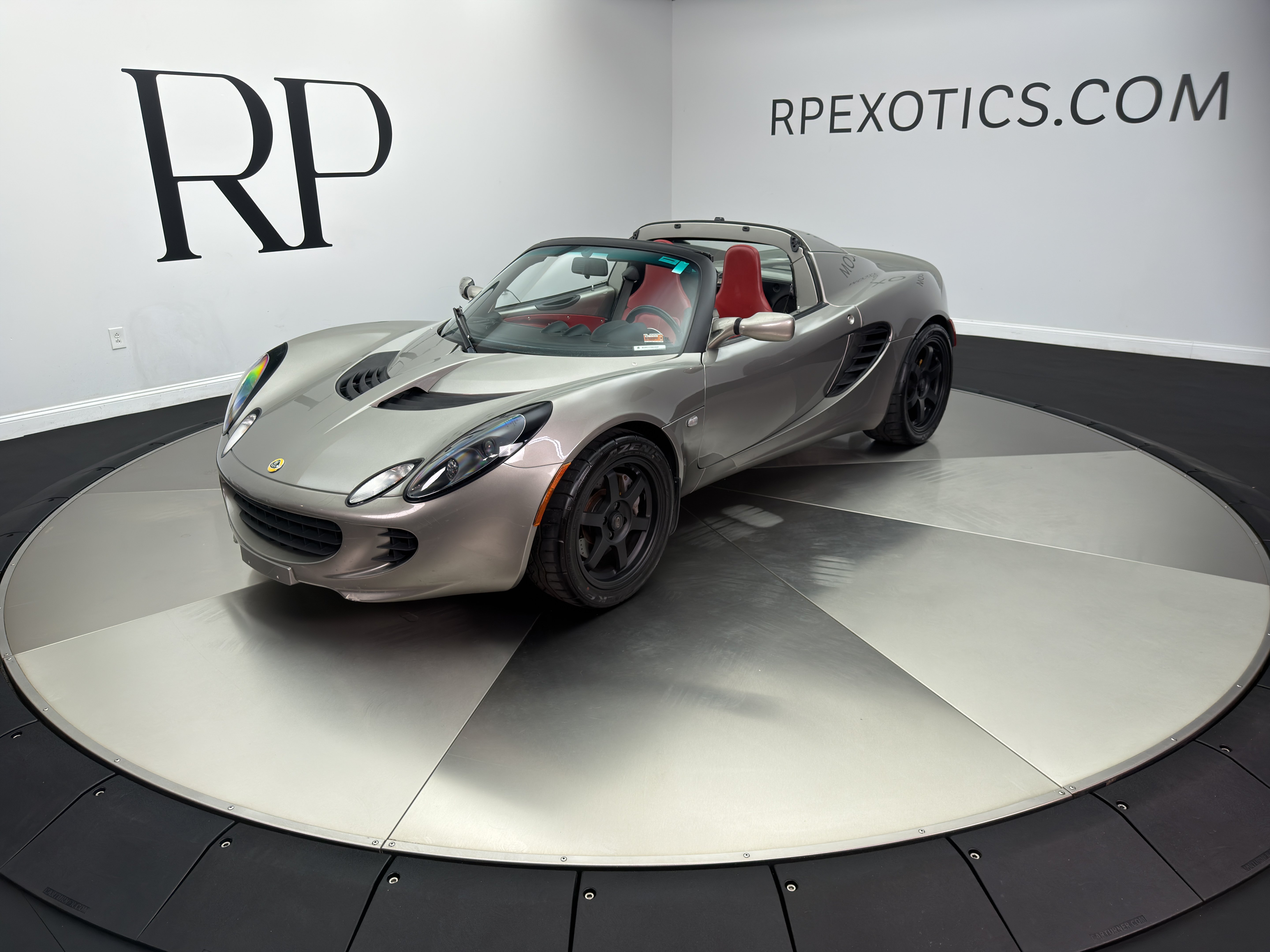 Used 2005 Lotus Elise RWD image 1