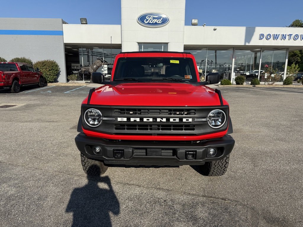Used 2023 Ford Bronco Black Diamond image 4