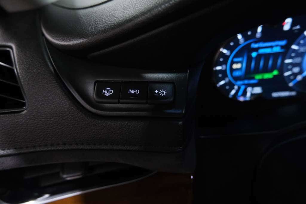 Used 2018 Cadillac Escalade Premium Luxury AWD/4WD image 39