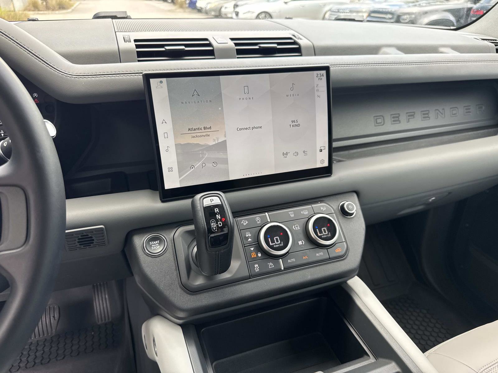 Certified 2025 Land Rover Defender 110 S AWD/4WD image 25