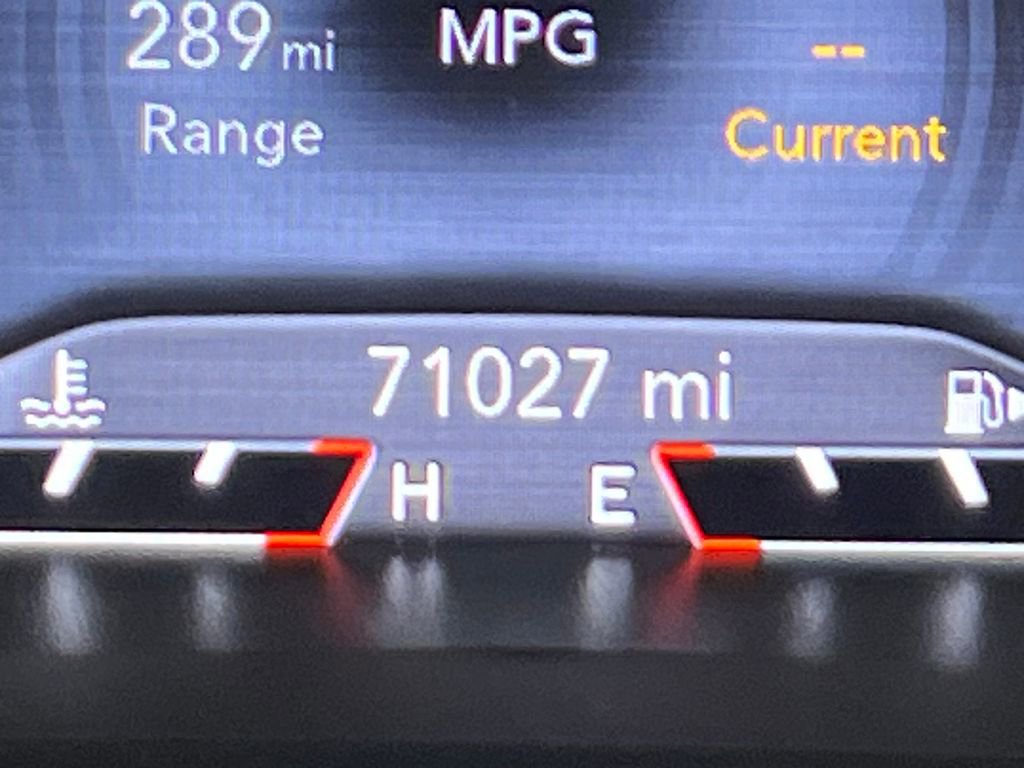 Used 2019 Jeep Cherokee Limited FWD image 18