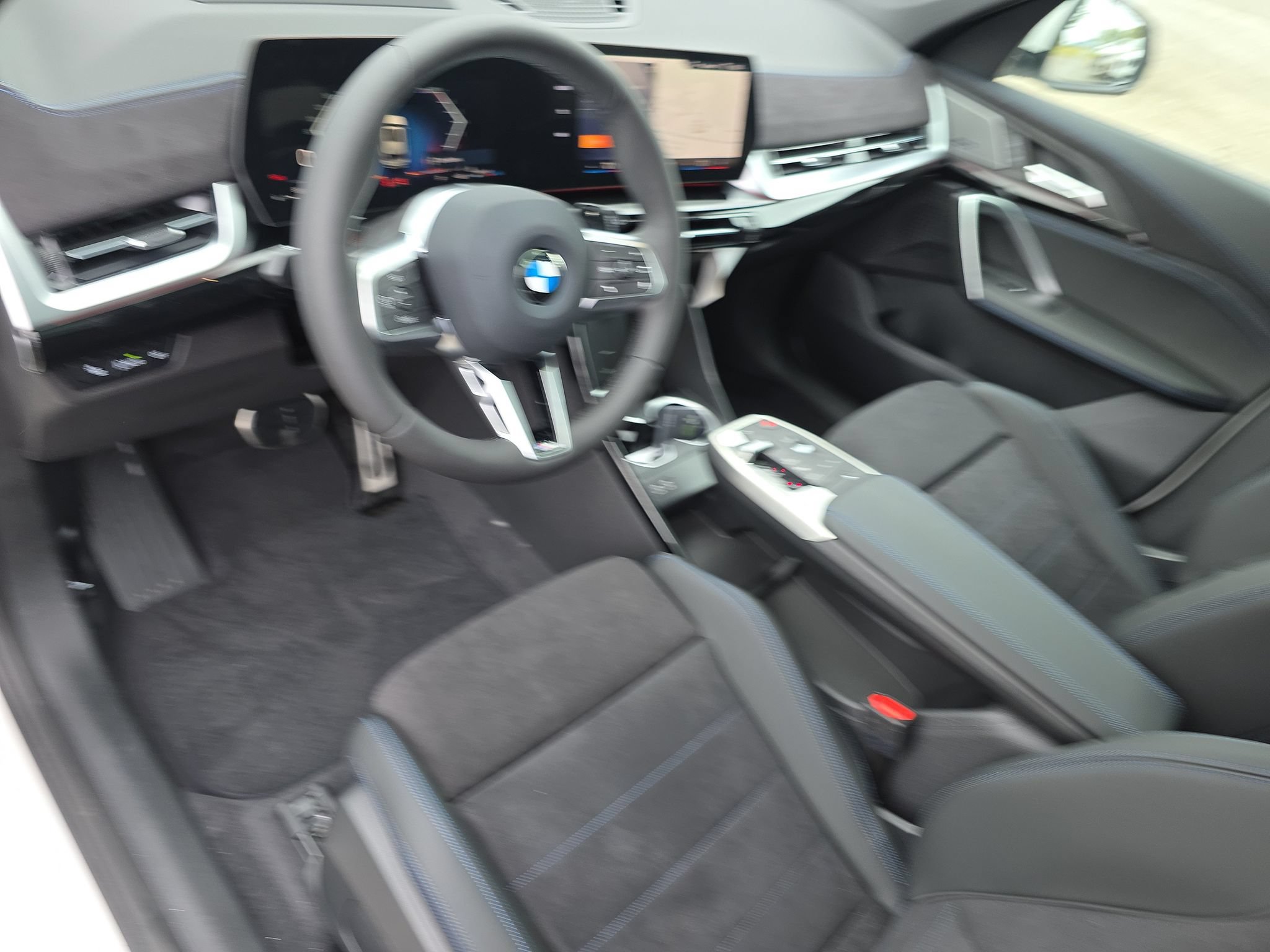 New 2027 BMW X1 xDrive28i AWD/4WD image 9